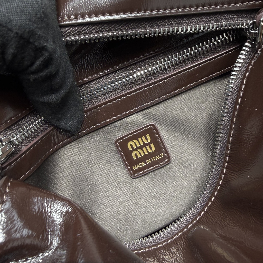 Miu Miu Motorcycle Bag 5BA327 27x22x13cm