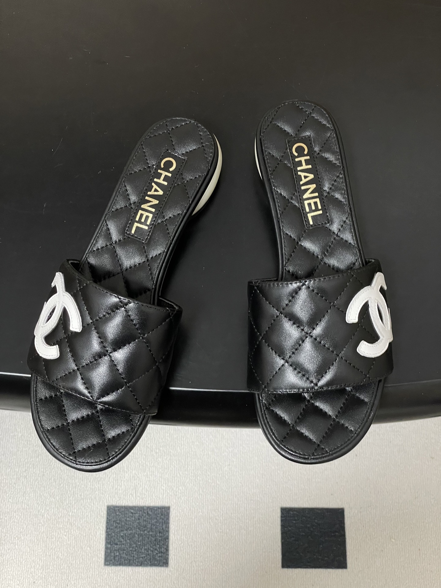 UA Chanel Slides
