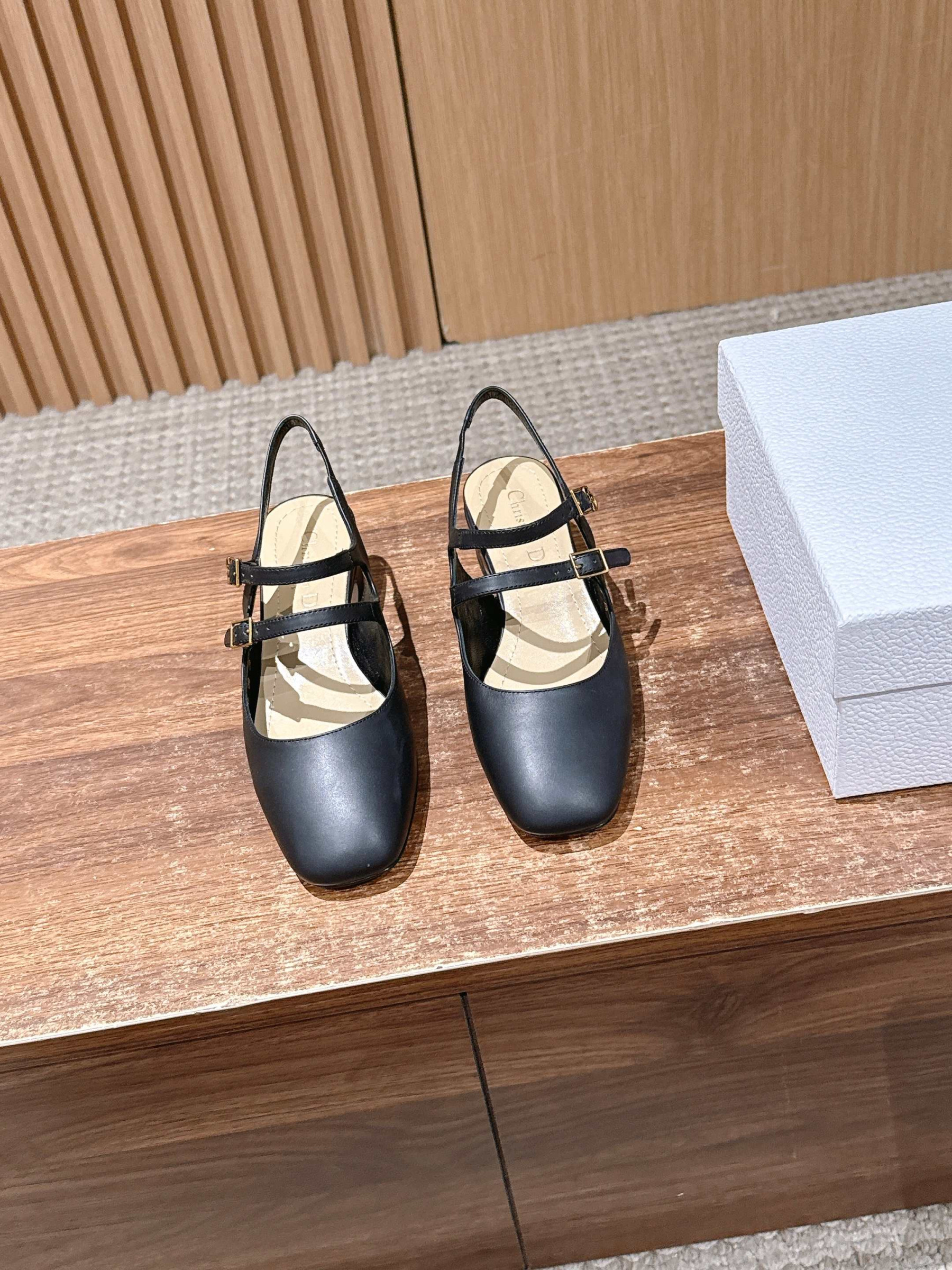 ua D10r chérie slingback pump