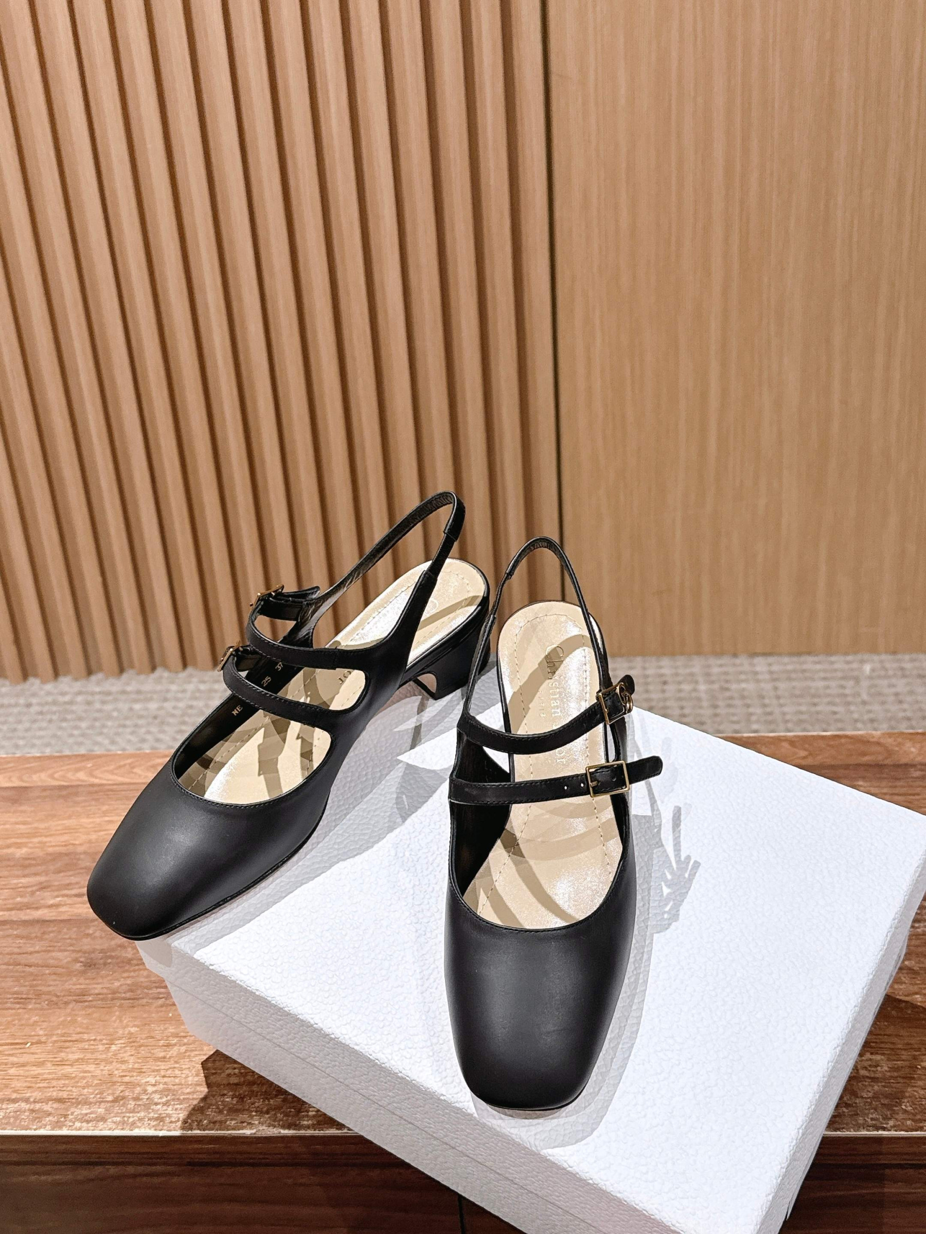 ua D10r chérie slingback pump