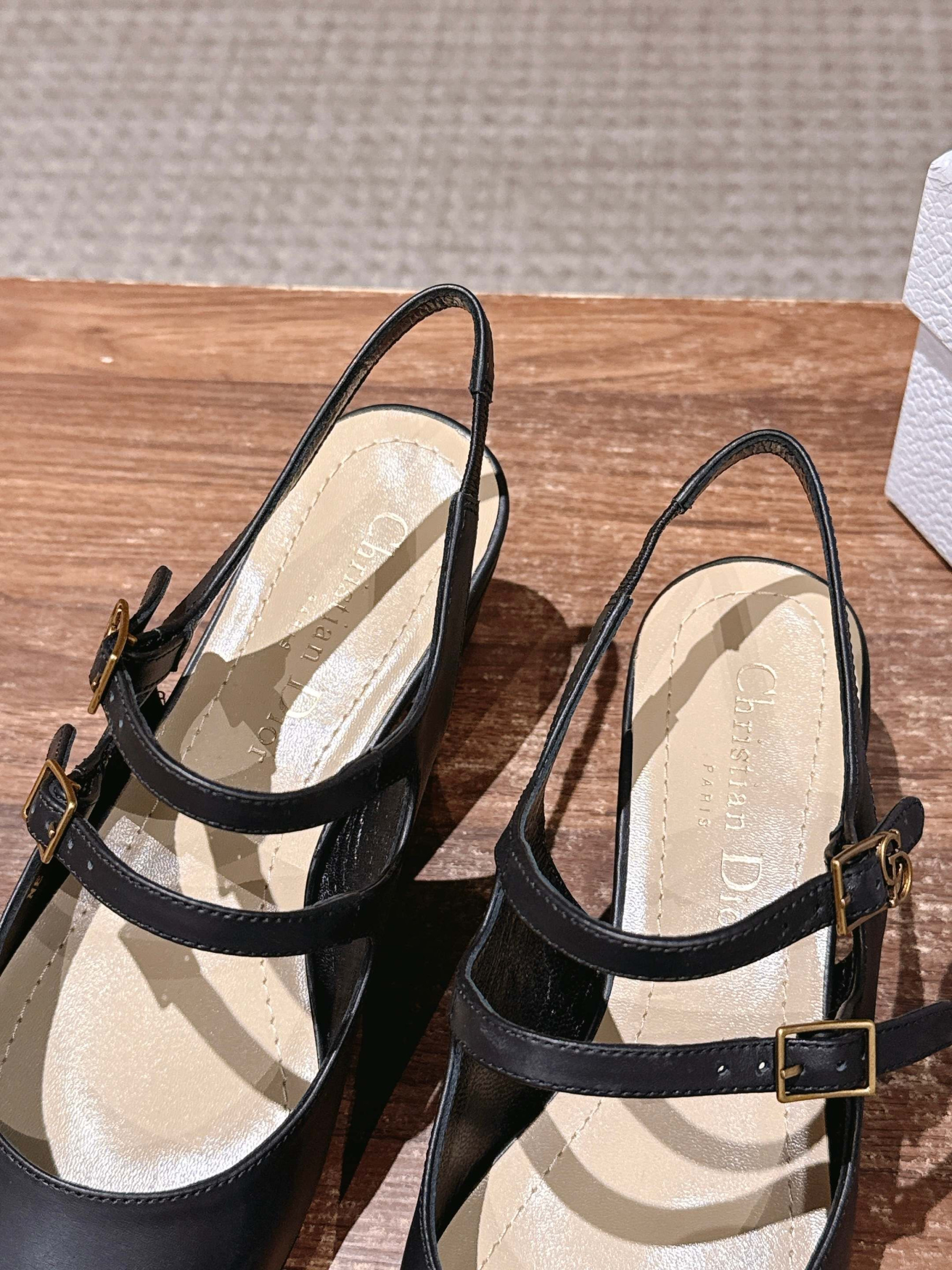 ua D10r chérie slingback pump