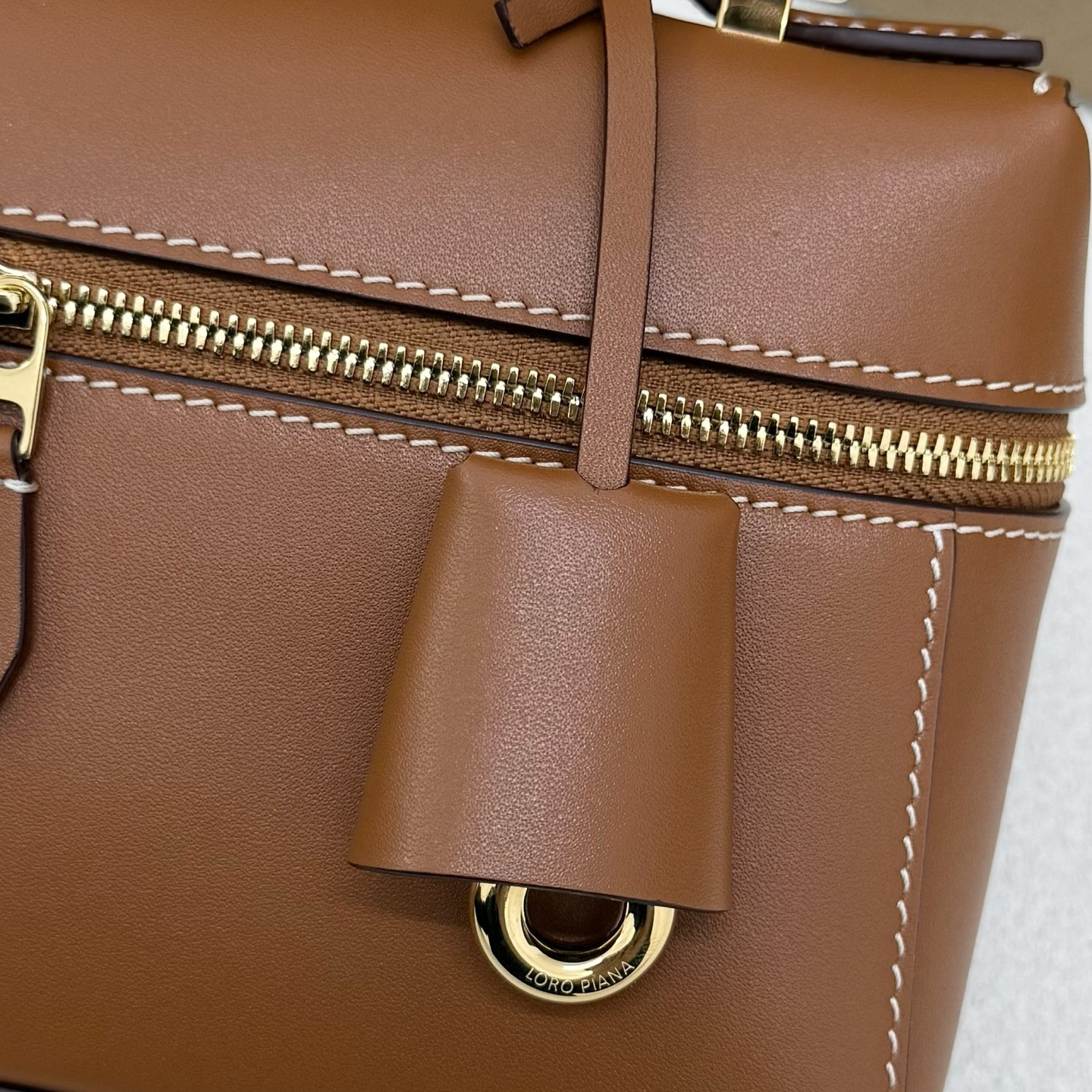 Loro Piana Extra Bag L23 23x12x7cm