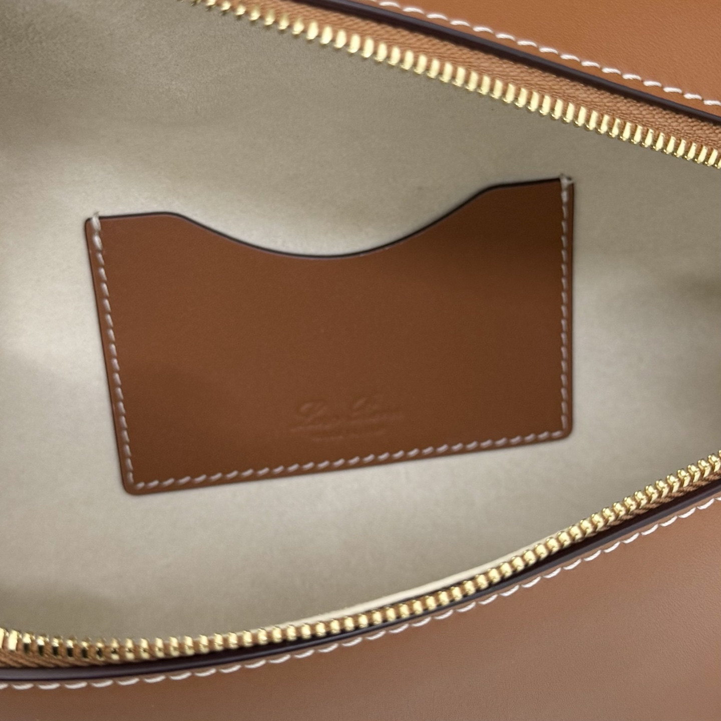 Loro Piana Extra Bag L23 23x12x7cm