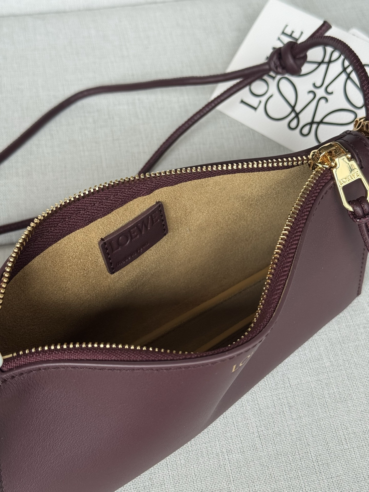 Loewe Joya Pouch 11x22x6cm