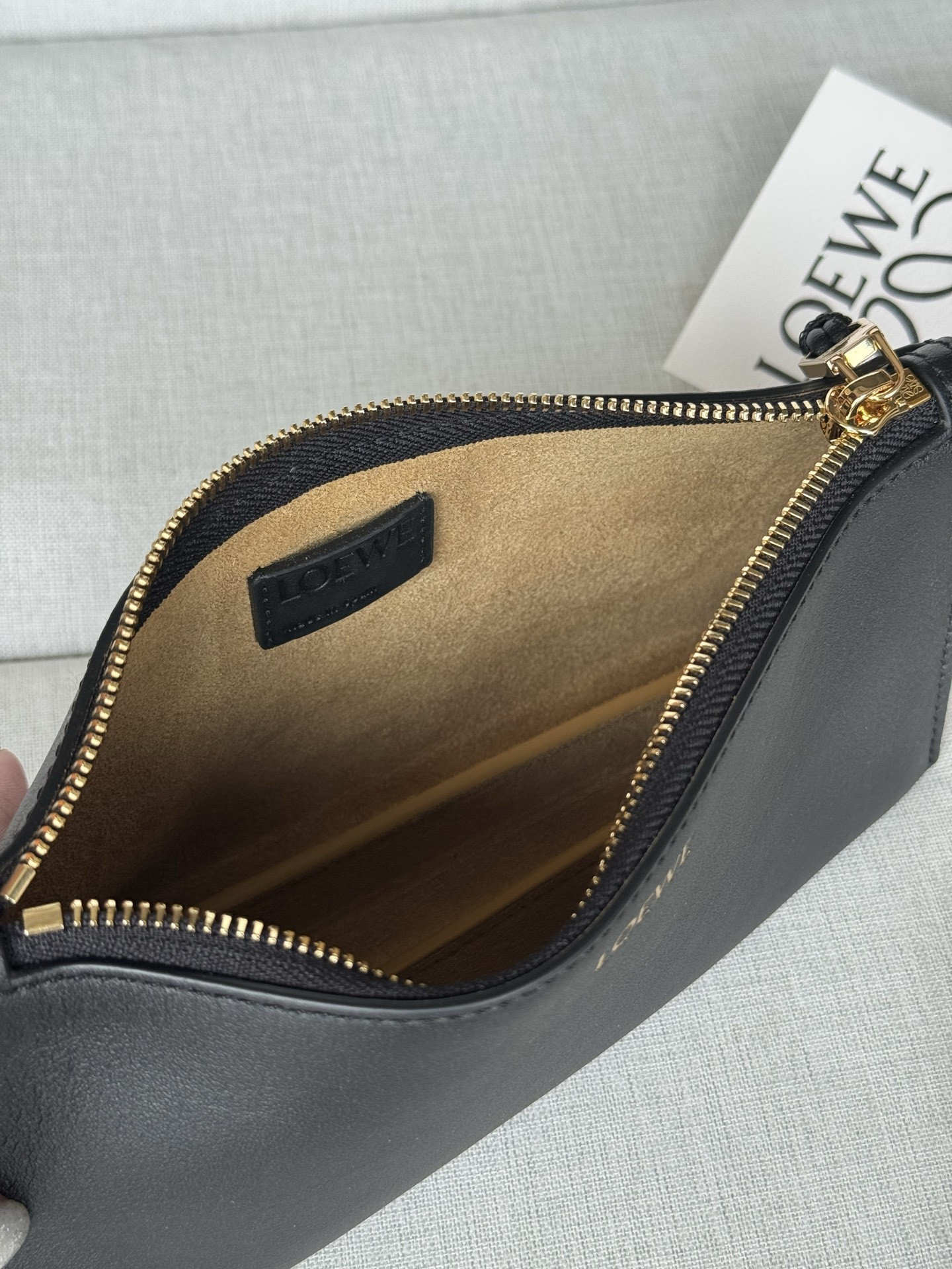 Loewe Joya Pouch 11x22x6cm