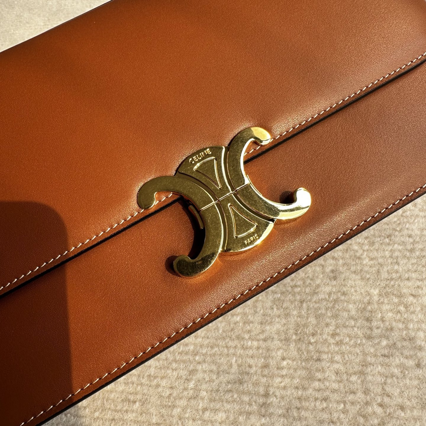 Celine MEDIUM TRIOMPHE FOLIO 25.5x14x7.5cm