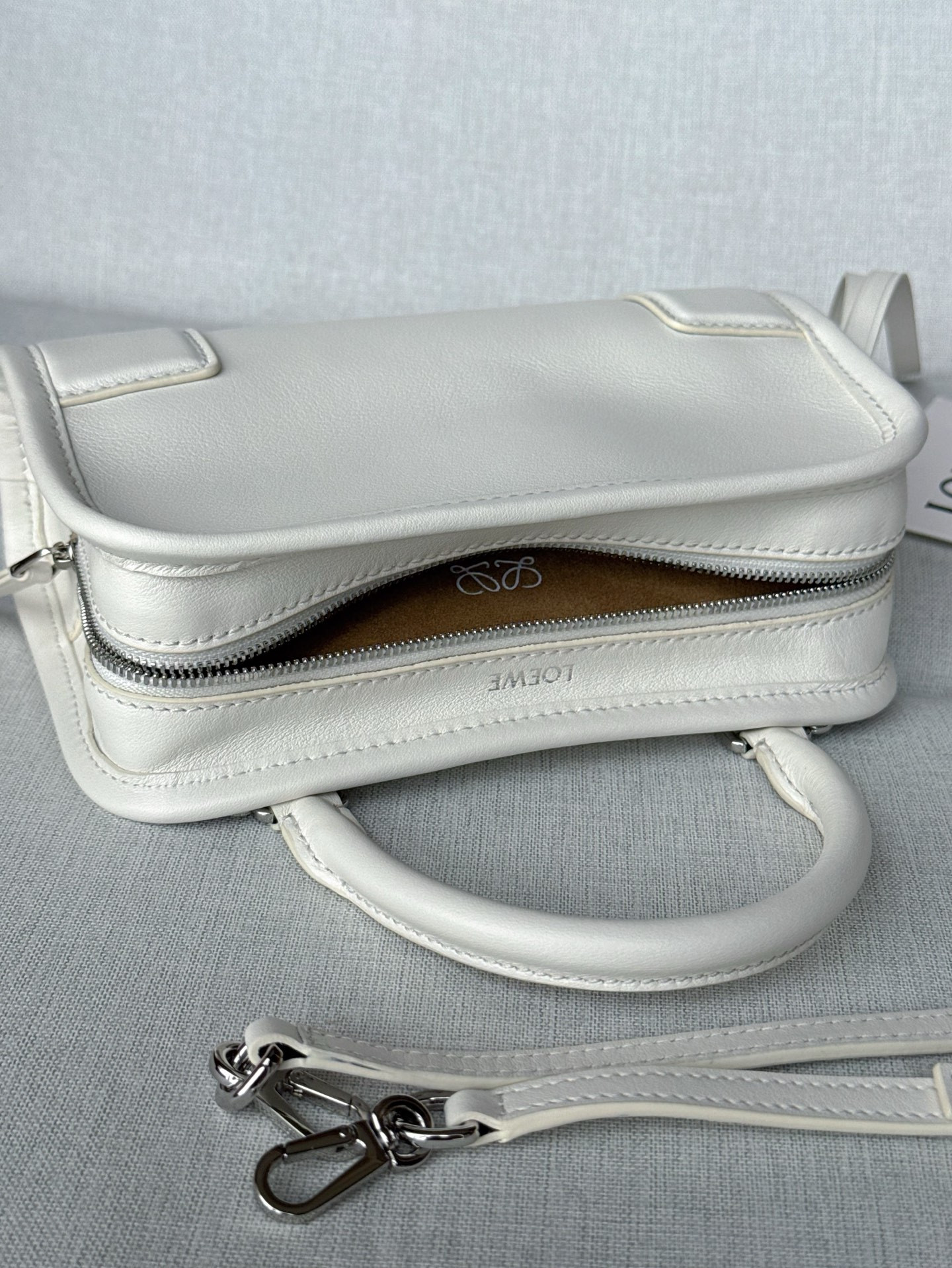 L0ew* mini amazona 180 bag 11.5x20x7cm