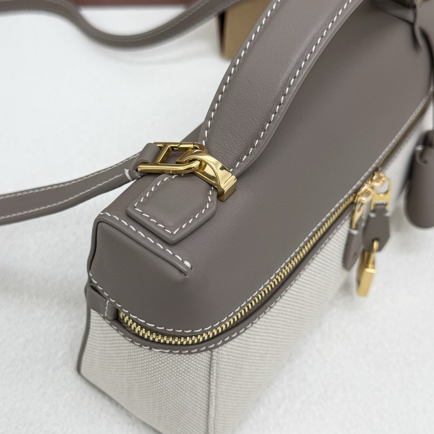 Loro Piana Extra Bag L23 23x12x7cm