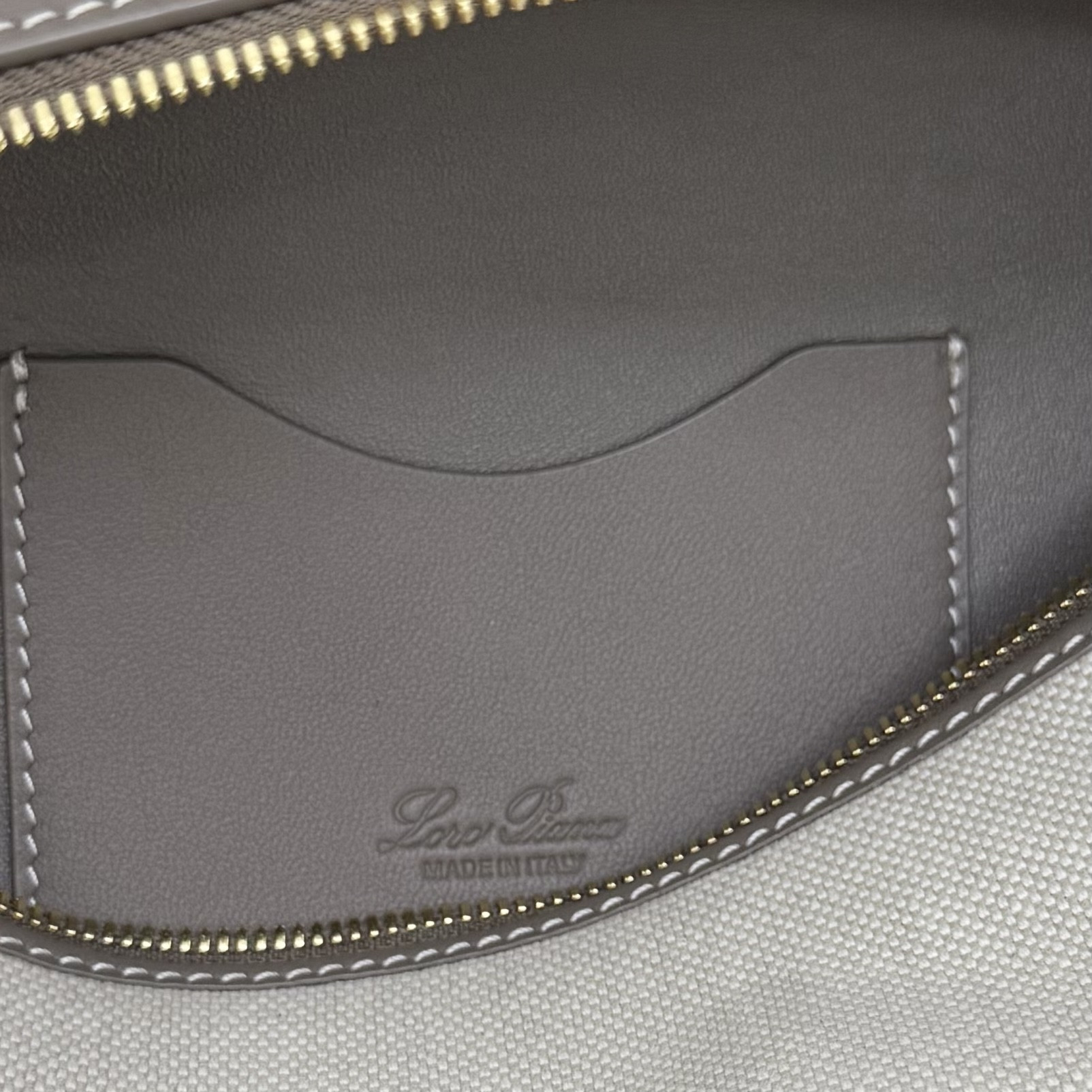 Loro Piana Extra Bag L23 23x12x7cm