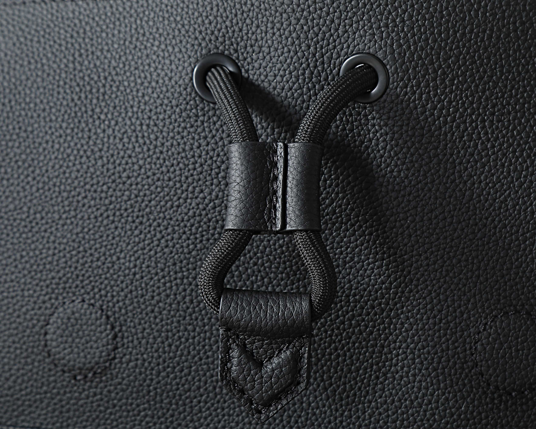 LV Fastline Backpack M15262 38x43x15cm