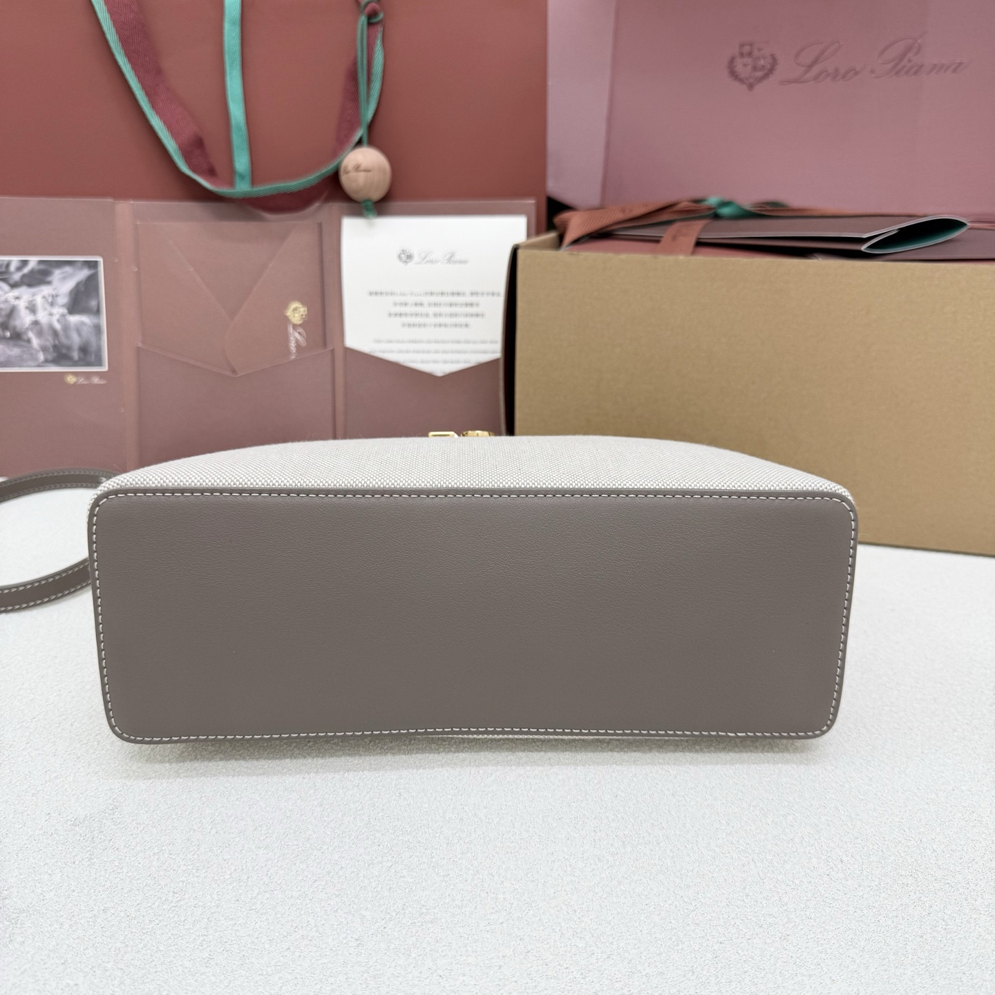 Loro Piana Extra Pocket L27 16x27x10cm