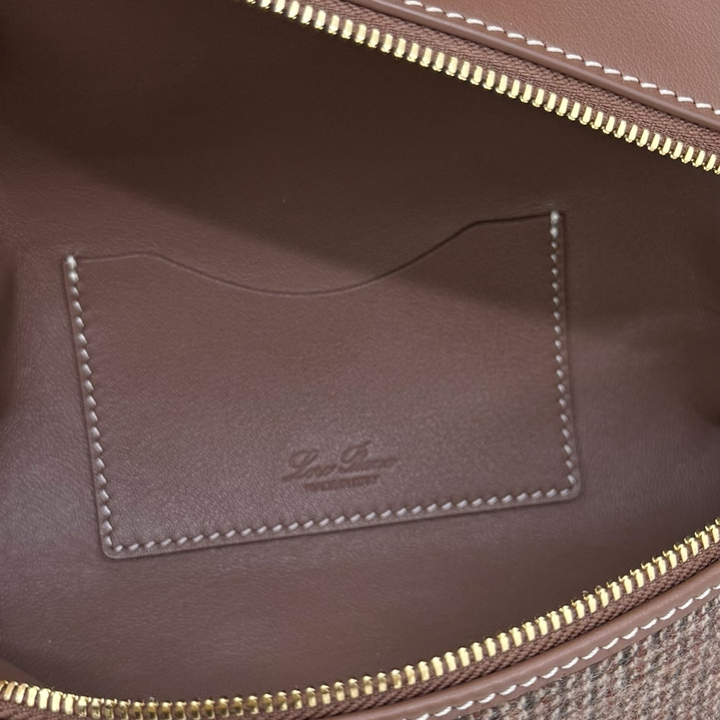 Loro Piana Extra Bag L23 23x12x7cm