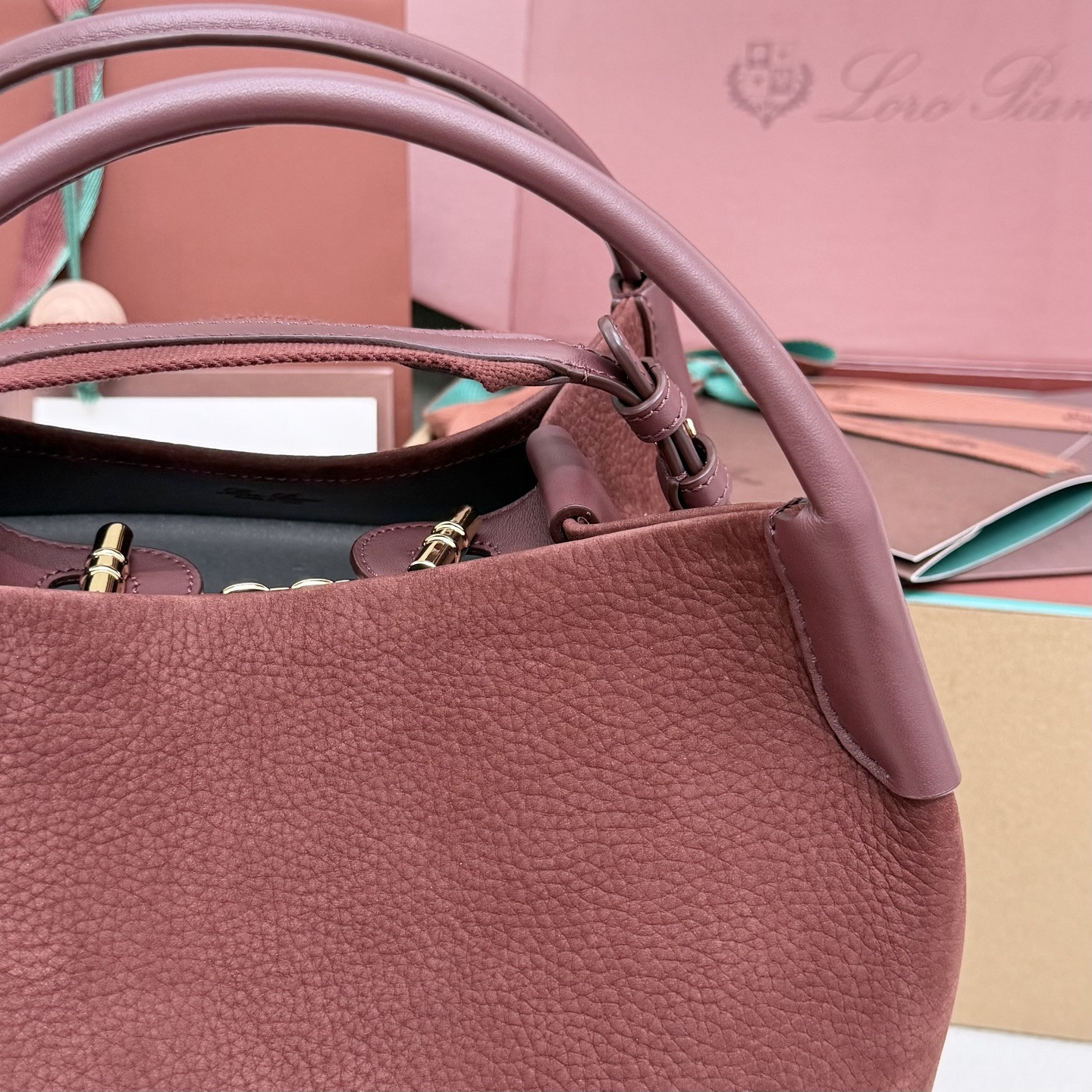 Loro Piana Large Bale Bag 28x36x22cm