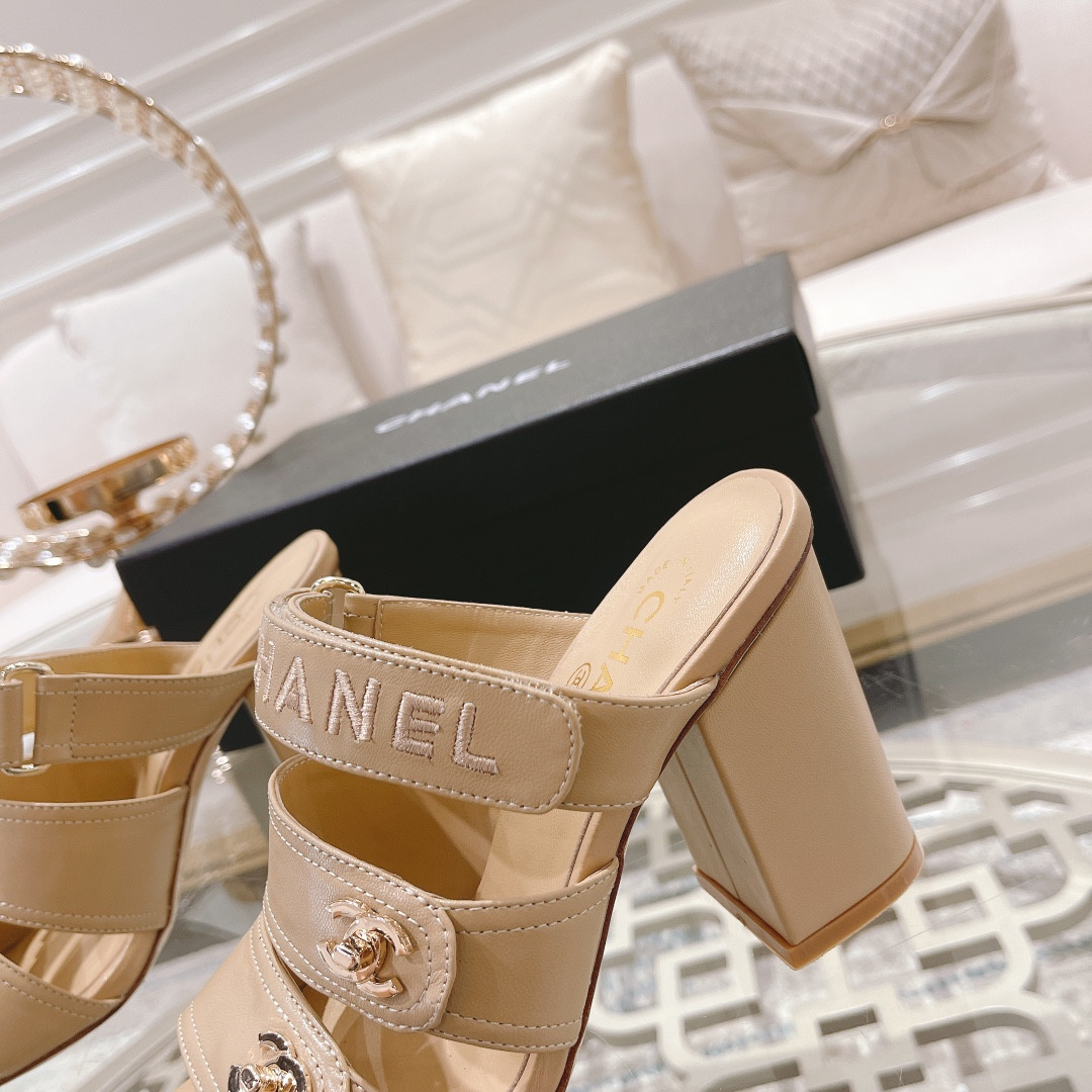 UA Chanel SANDAL
