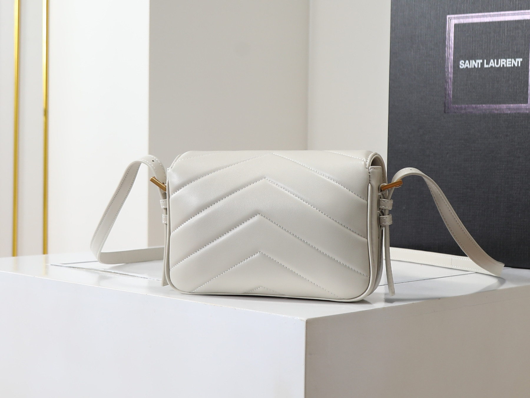 YSL LOULOU toy crossbody in MATELASSÉ lambskin 21x14x5cm
