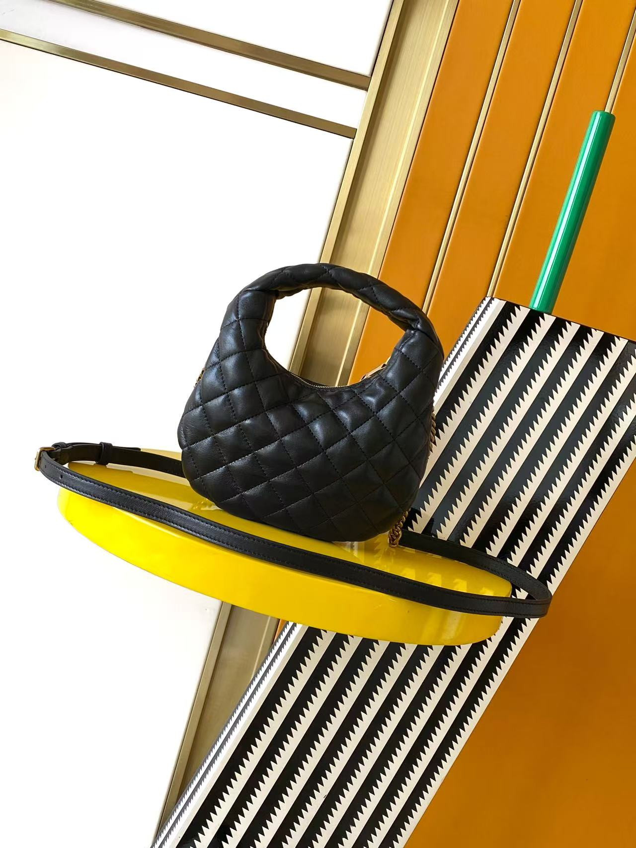YSL ICARINO mini in quilted nappa 19x12x5cm
