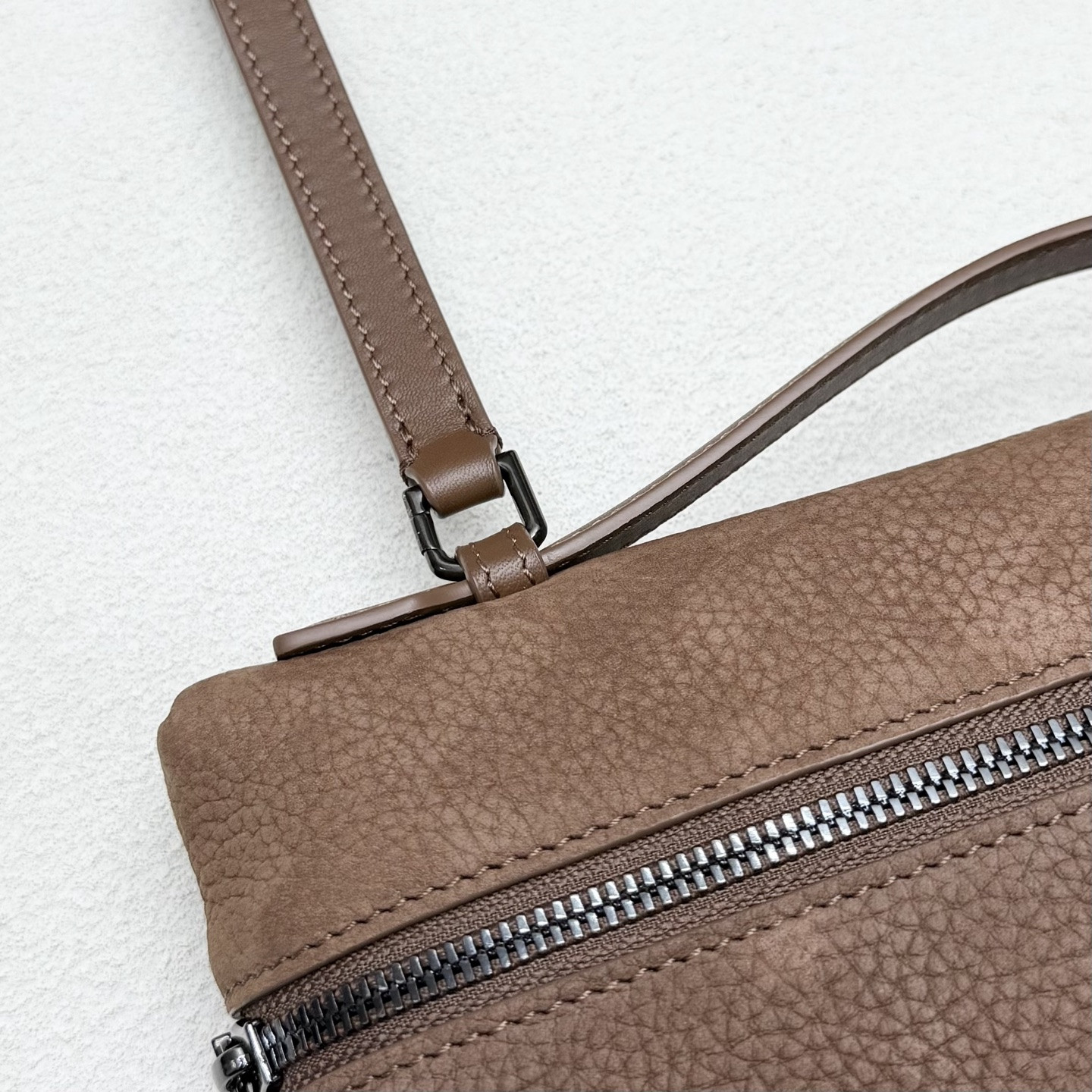 Loro Piana Extra pouch L29 29x18x5cm