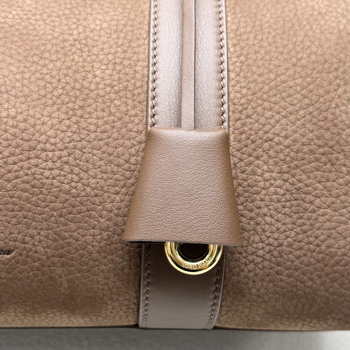 Loro Piana Loom Bag L32 33 x 23 x 18 cm