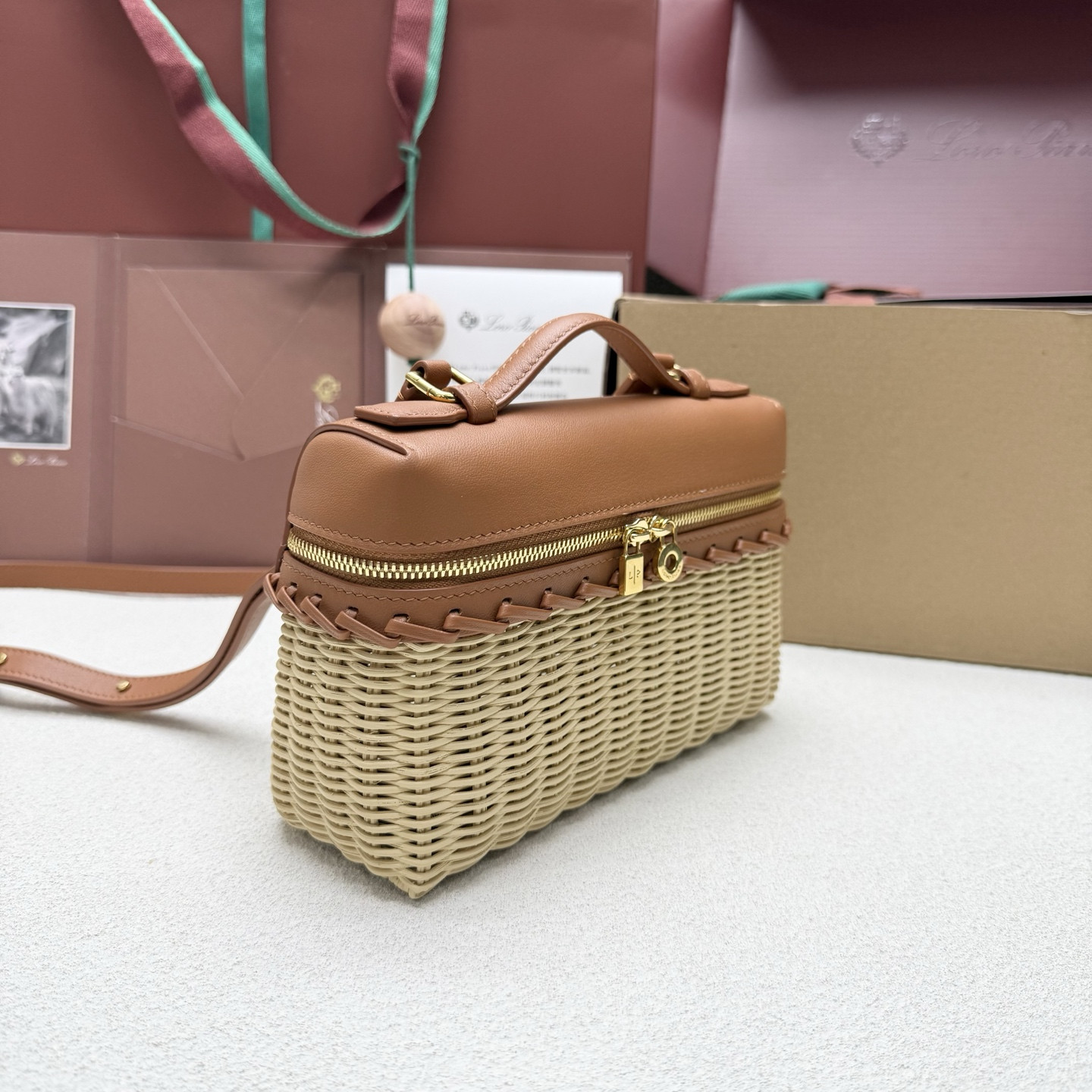 L0r0 P1ana extra pocket l19 wicker bag 19 x 11.5 x 7cm