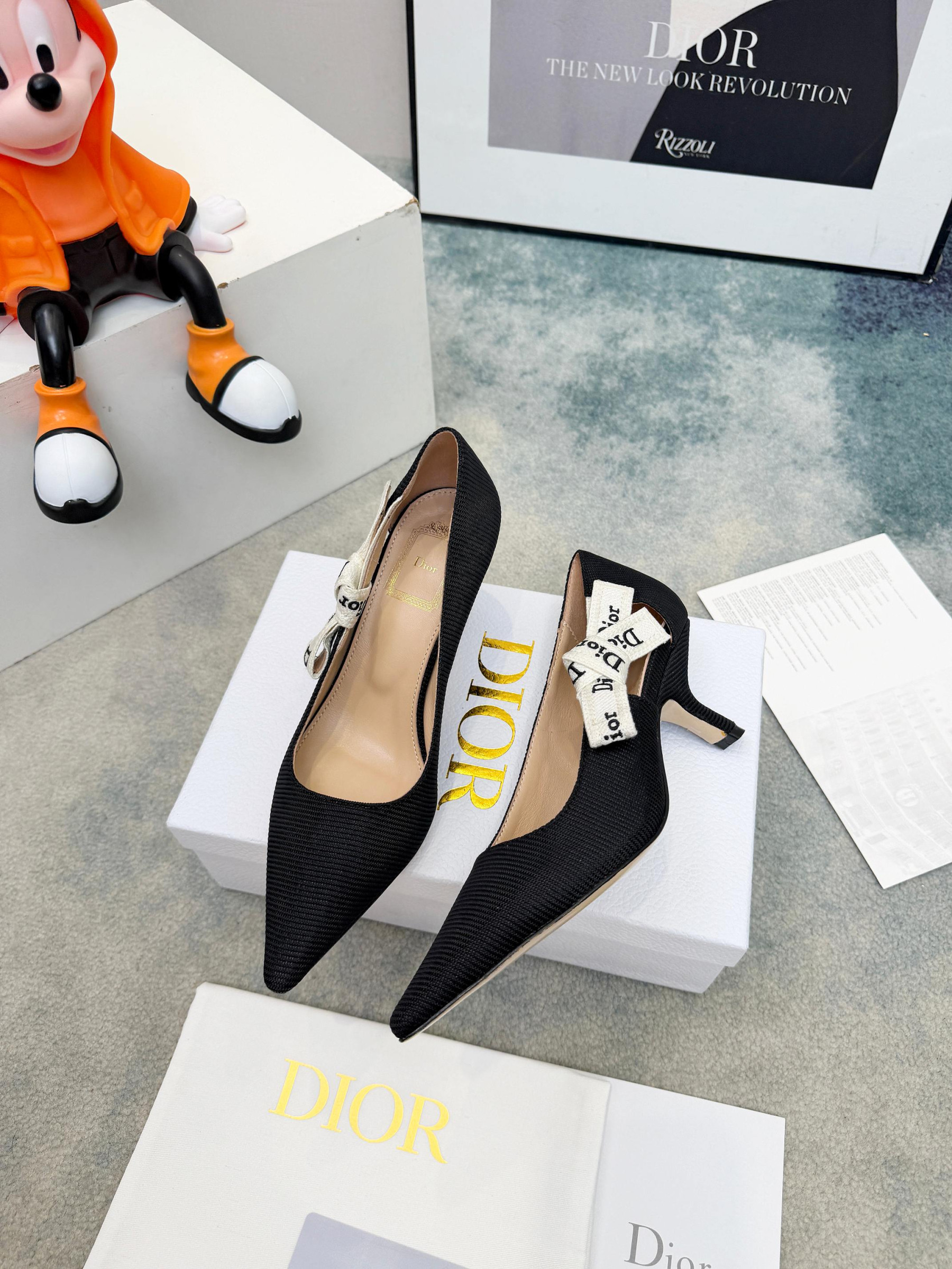 UA Dior J