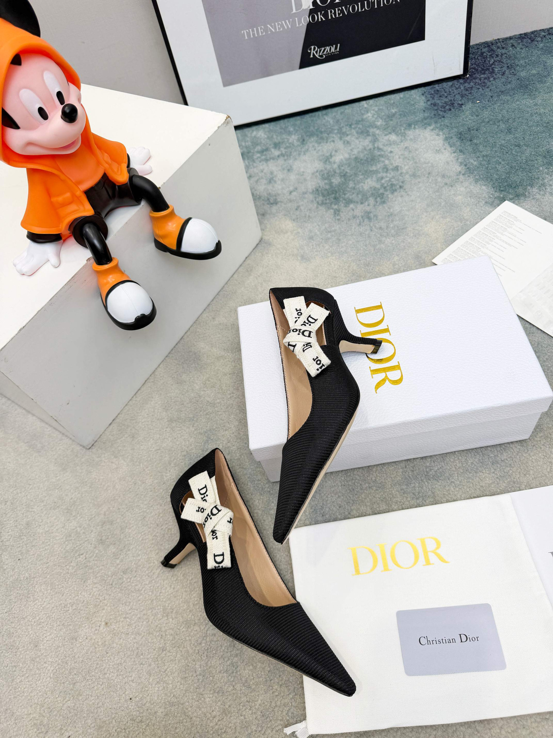 UA Dior J