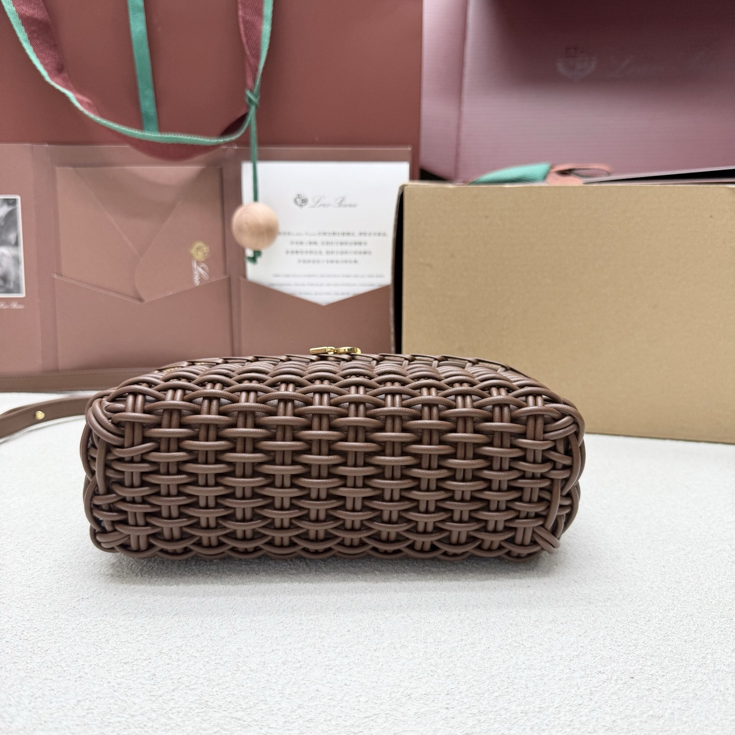 Loro Piana Extra Pocket L19 19 x 11.5 x 7cm