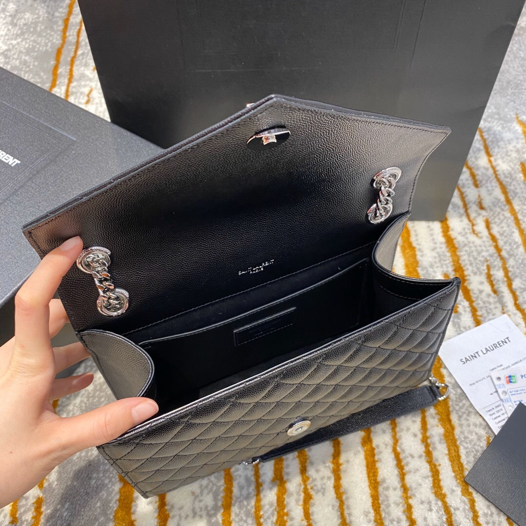 Y51 Envelope medium bag 24cm